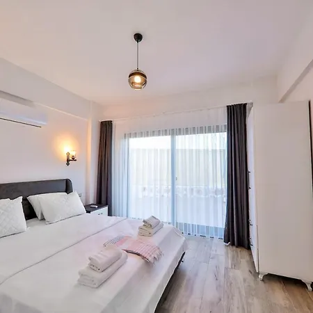 Charming With Private Pool In Villa Kaş